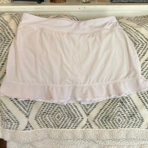 Moret Ultra. SZ Large white skort. Like new.